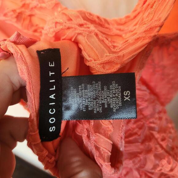 SOCIALITE Women's Coral Lace Dress - Size XS - Picture 4 of 7